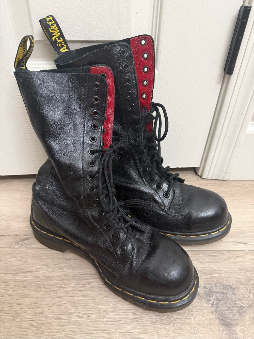 Vintage, Made-in-England Dr. Martens 1940 14-eye steel toe boots